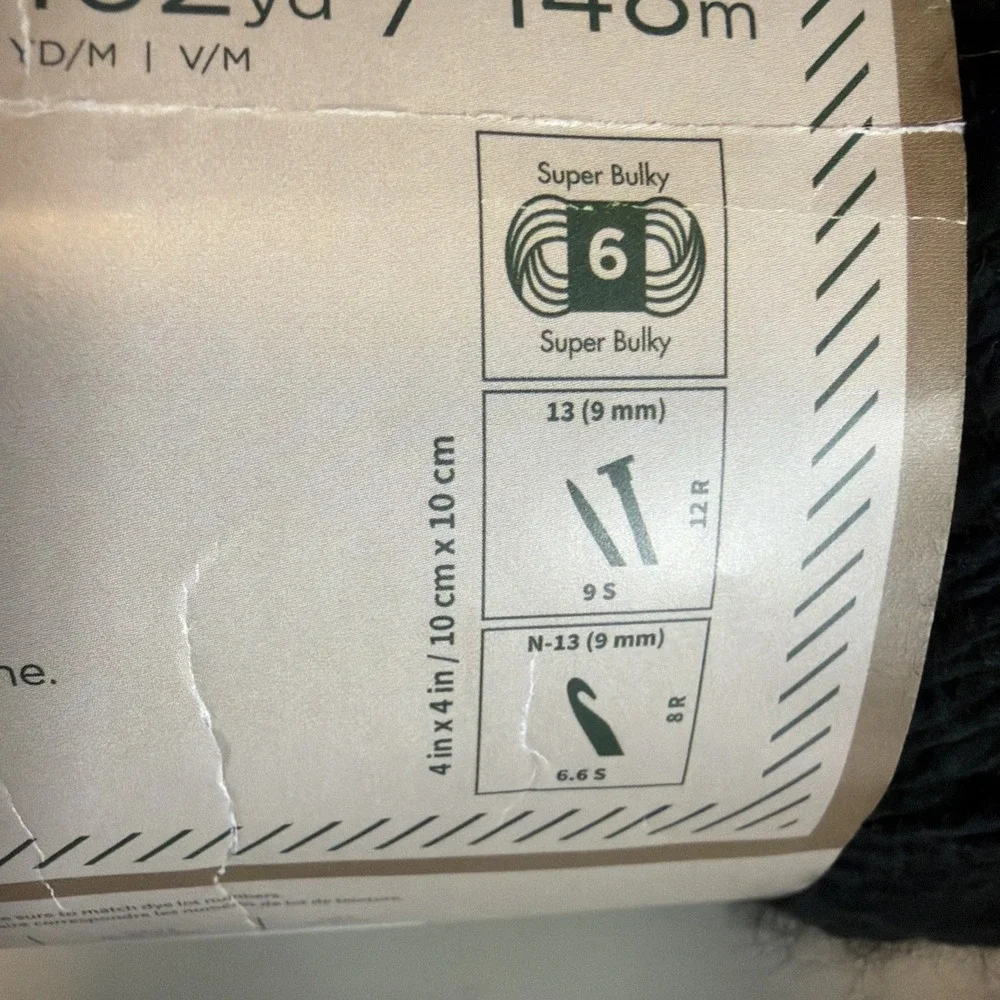 NEW Lion Brand Yarn Hometown Bonus Bundle Yarn Oakland Black 1 Skein